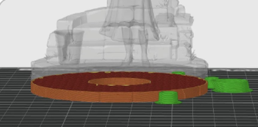Slicer preview showing the empty round pocket in the plinth